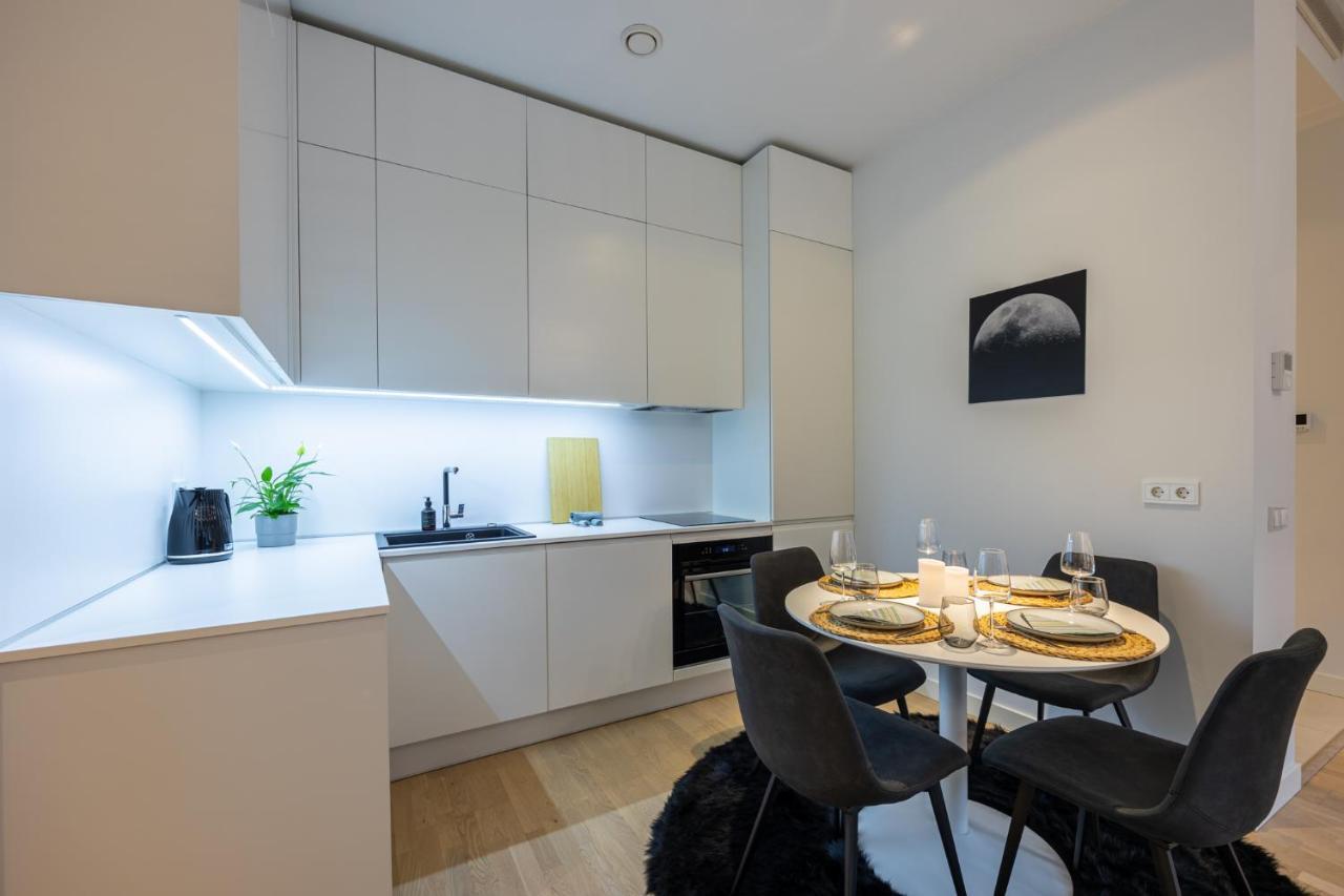 טאלין Rotermanni Apartment#Top Location#Spacious#Free Parking מראה חיצוני תמונה